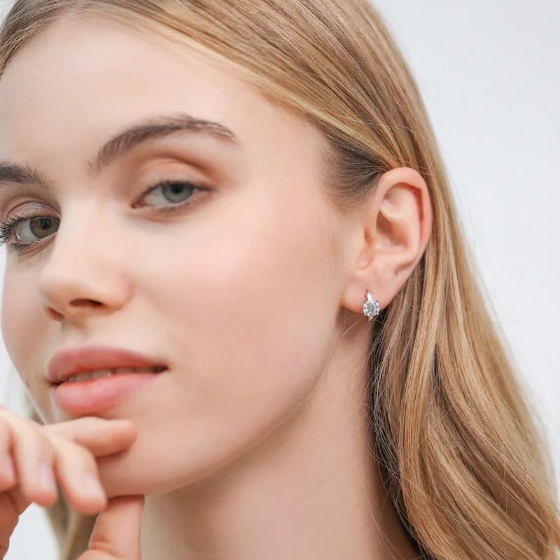 Tbcyd 5Mm D Kleur Moissanite Hoepel Oorbellen Voor Vrouwen Met Gra S925 Sterling Zilveren Oor Gespen Gesp Originele Nieuwe Fijne Sieraden Tbcyd 5Mm D Kleur Moissanite Hoepel Oorbellen Voor Vrouwen Met Gra S925 Sterling Zilveren Oor Gespen Gesp Originele Nieuwe Fijne Sieraden